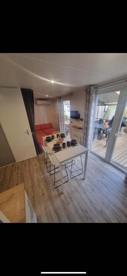 Camping 4 Etoiles Le Bosc Saint Cyrpien Mobil Home Zewnętrze zdjęcie