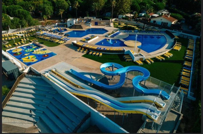 Camping 4 Etoiles Le Bosc Saint Cyrpien Mobil Home Zewnętrze zdjęcie